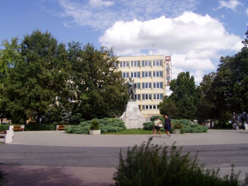 Fájl:Bekescsaba kossuth ter 05.jpg