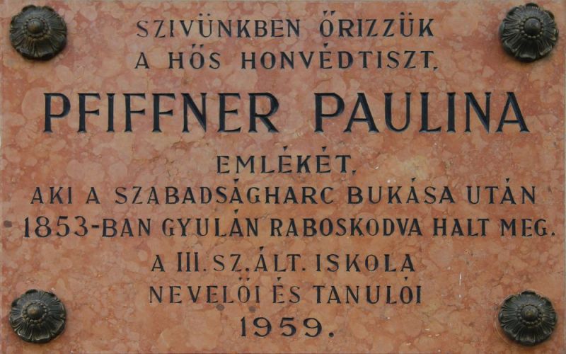 Fájl:Gyula pfiffner paulina emlektabla.jpg