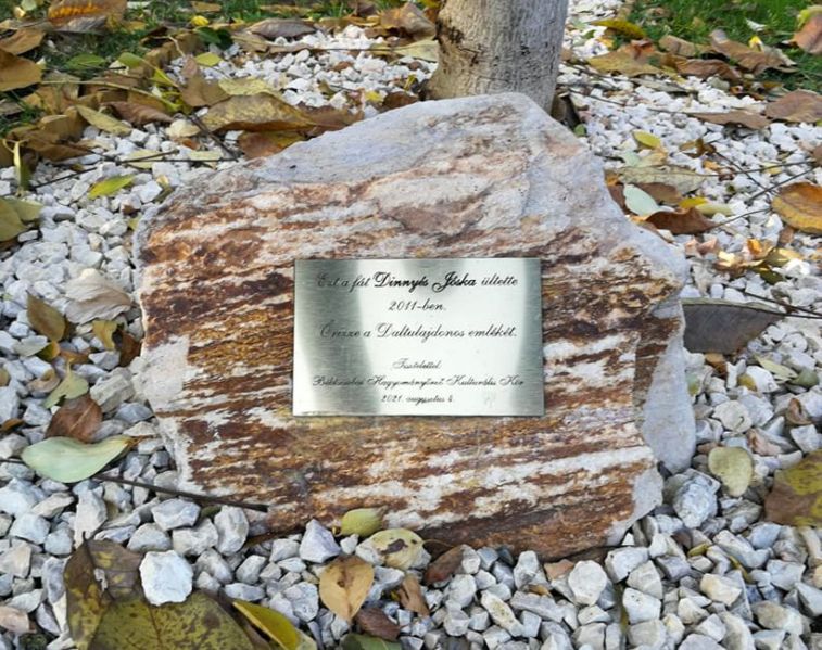 Fájl:Bekescsaba dinnyes jozsef emlekfa 02.jpg
