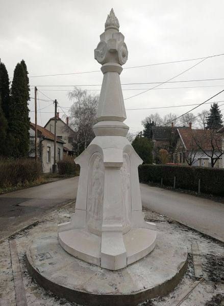 Fájl:Bekescsaba szentharomsag oszlop 02.jpg