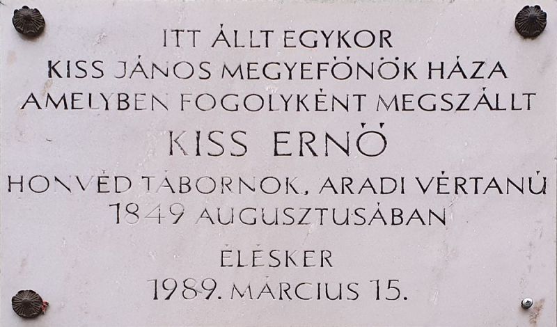 Fájl:Gyula kiss erno emlektabla.jpg