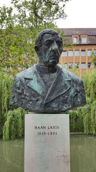 Fájl:Bekescsaba szoborsetany 04.jpg