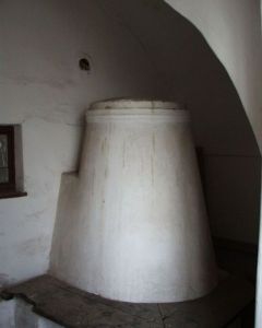 A tűzőrtorony búbos kemencéje (2004)