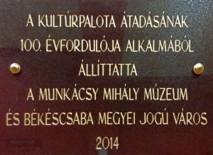 Bekescsaba kulturpalota emlektabla.jpg