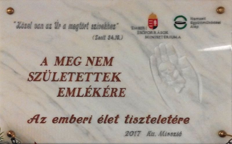 Fájl:Bekescsaba meg nem szuletettek emlektabla.jpg