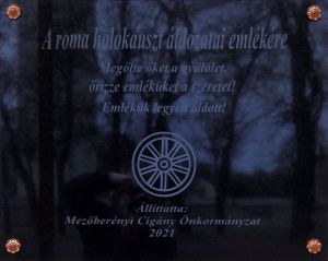 Mezobereny roma holokauszt emlektabla.jpg