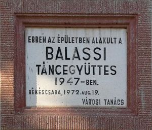 Bekescsaba balassi tancegyuttes emlektabla.jpg