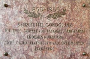 Bekescsaba evangelikus gimnazium emlektabla 02.jpg