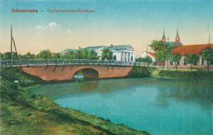 A kőhíd képeslapon