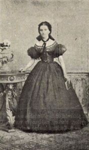 Petőfi Istvánné Gaylhoffer Antónia (Simonyi fényképe az 1870-es évekből)