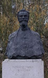 Vilt Tibor Munkácsy-szobra