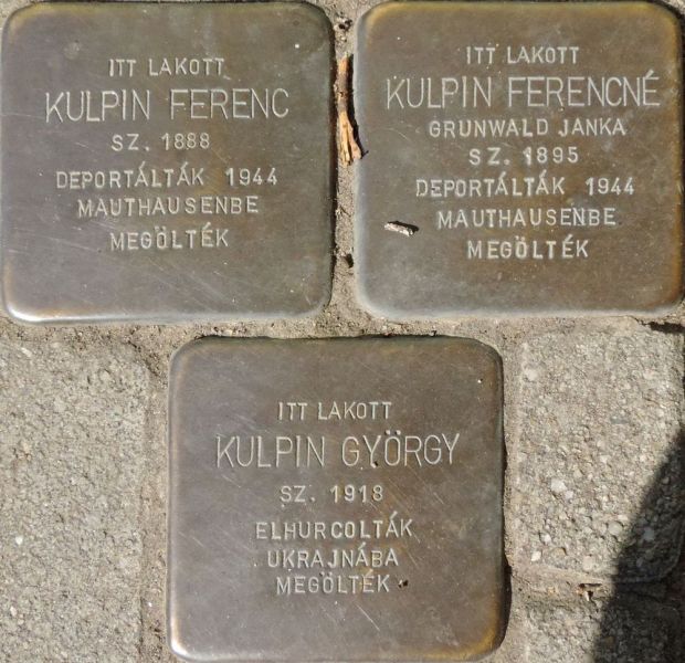 Fájl:Bekescsaba kulpin csalad botlokovek.jpg