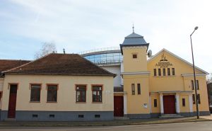 Az advenista lelkészlak és az imaház